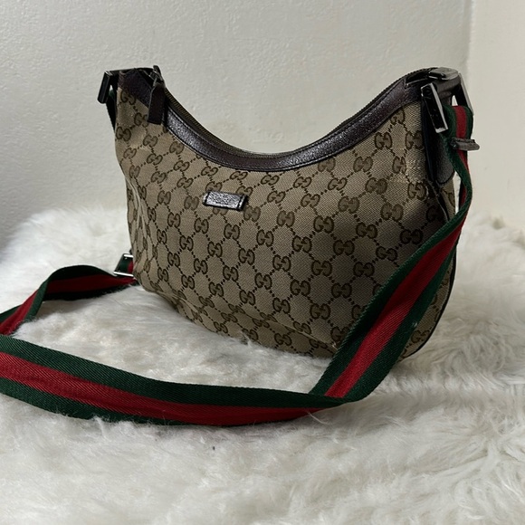 💯Authentic Gucci Shoulder Bag with Cherryline🍀 - Picture 5 of 15
